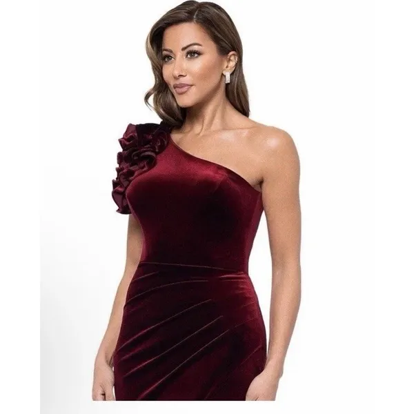 Xscape Burgundy Wine Ruffle One-Shoulder Velvet Gown Size 8 $258 NEW - Image 15