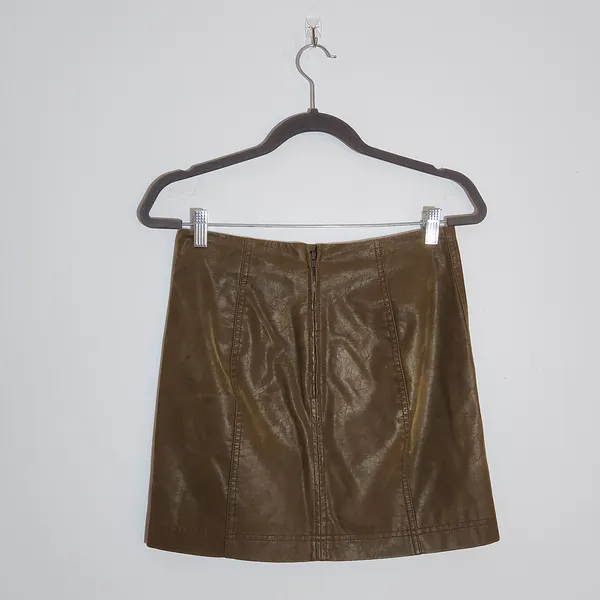 Free People Distressed Brown Faux Leather Mini Skirt Size 4 - Image 3