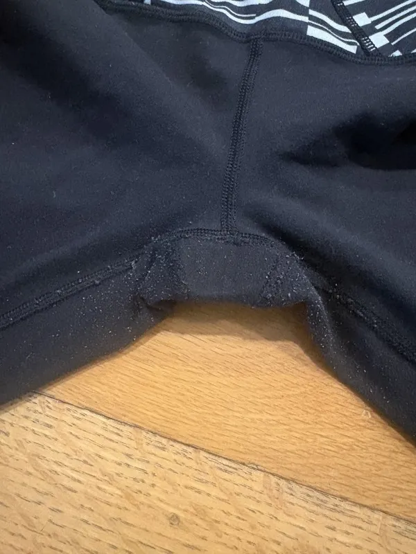 Lululemon Size 10 Athletic Leggings with Patterned Waistband - Image 2