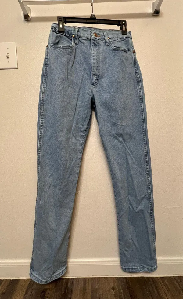 Wrangler Women’s Cowboy Cut Jeans - Image 4
