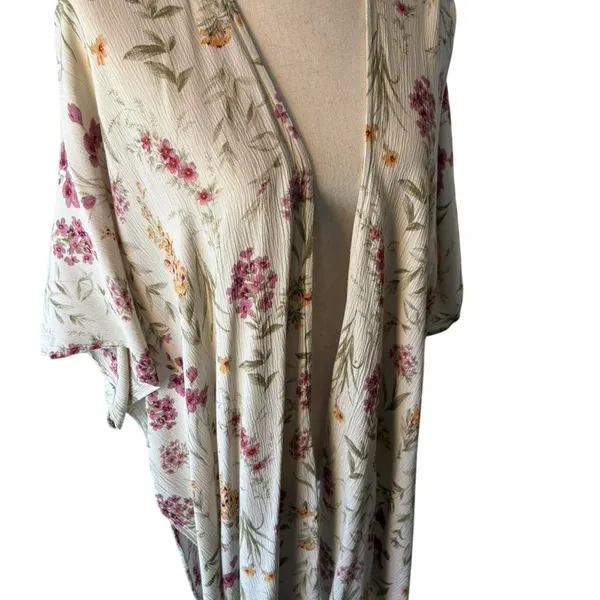 American Eagle floral kimono with bell sleeves Size S - Image 2