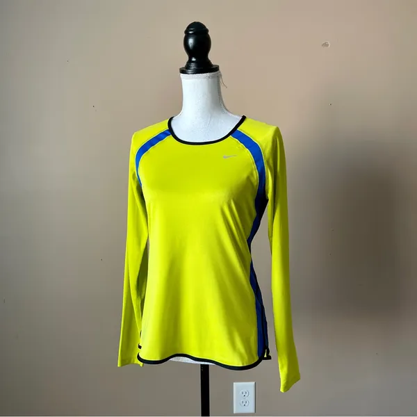 NIKE | Lime Green Long Sleeve Performance Top Sz M - Image 4