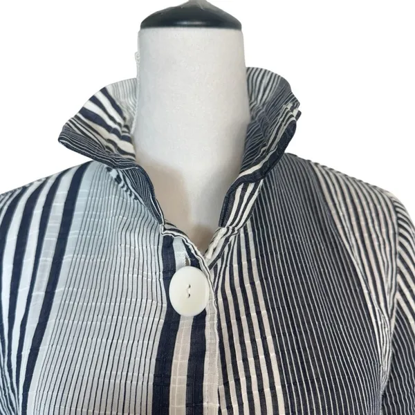 DAMEE Oversized Striped Button Up Shirt Small Wire Collar Blue Lagenlook Artsy - Image 6