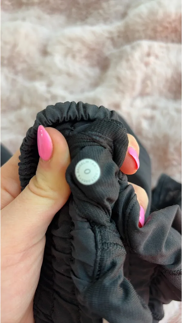 Lululemon shorts - Image 6