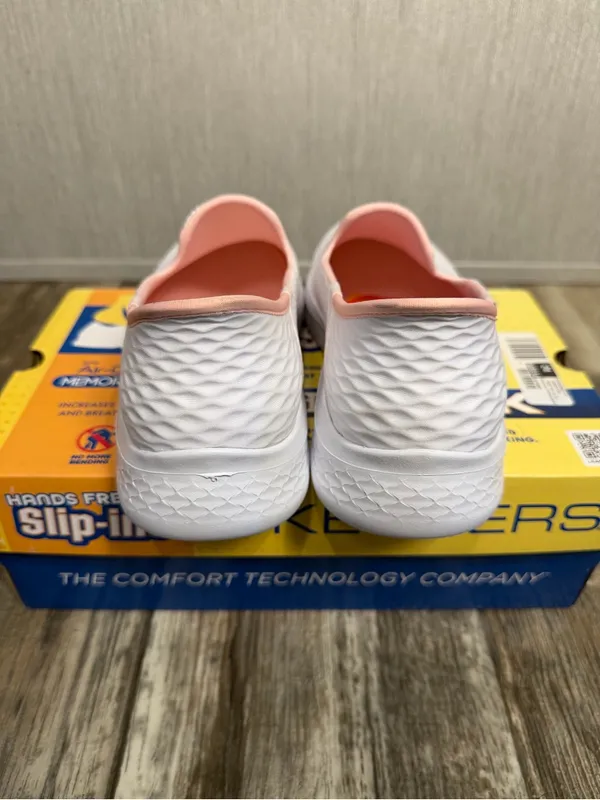 Skechers Women's Slip-On Go Walk Sneakers in White and Light Pink Size 7.5 - Image 9