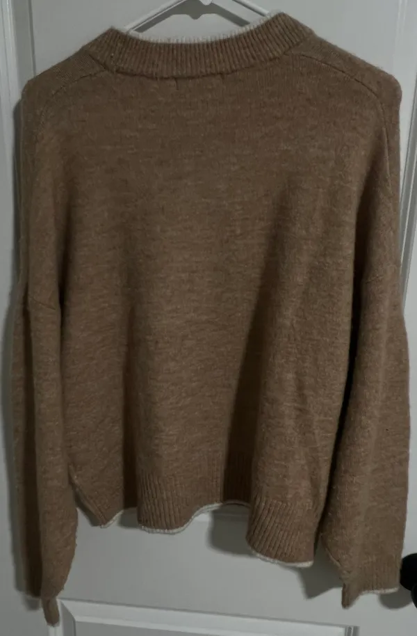 H&M Sweater - Image 4