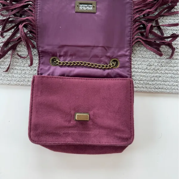 Art Class Burgundy Quilted Faux Suede Fringe Mini Bag Purse Crossbody - Image 6
