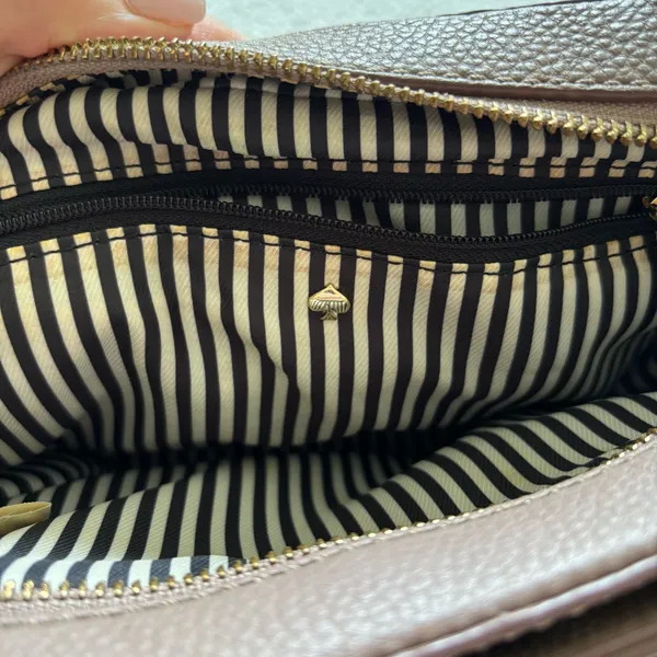 Kate Spade New York Orchard Street Arla Pebbled Leather Crossbody Bag Mauve Plum - Image 4