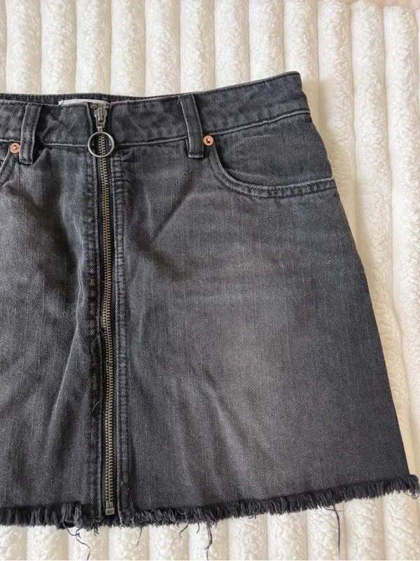 We the Free | FREE PEOPLE Black Denim Zip-Front Mini Skirt - Image 5