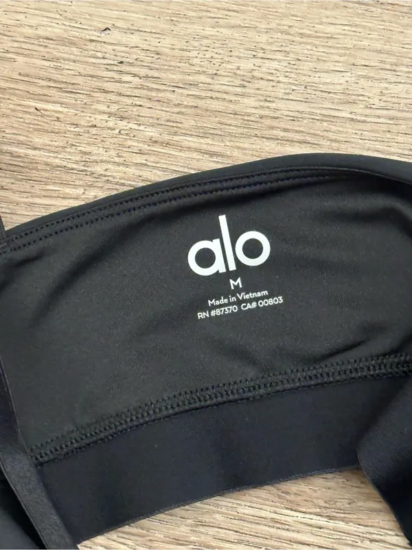 Alo Yoga Airlift All Nighter Bra NWOT Medium - Image 5