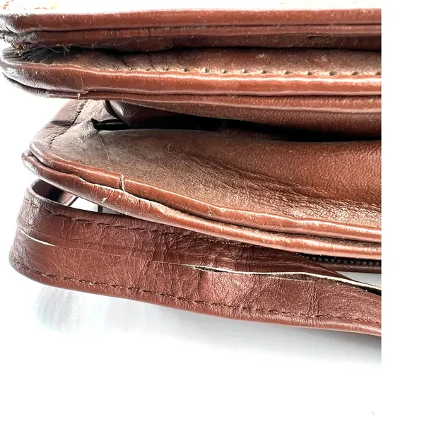 CC Designer LOGO Vintage 70's cognac faux leather crossbody bag Purse Luxury - Image 7