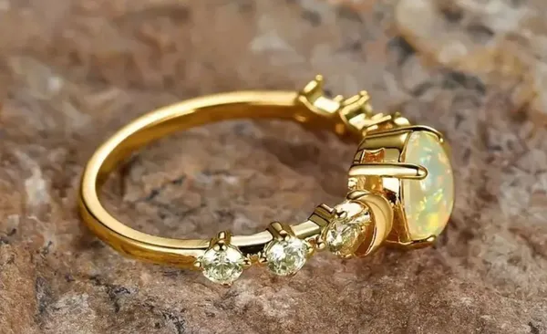 oval white Aussie Moon ring retro light luxury four - Image 3