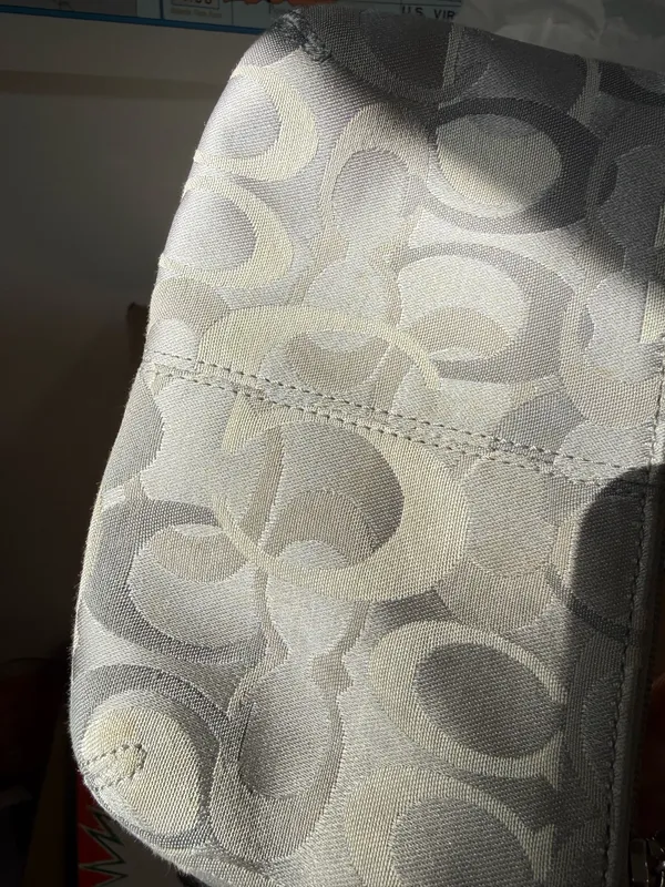 Vintage Coach Legacy Signature Optic Turnlock Flap Wristlet - Image 9