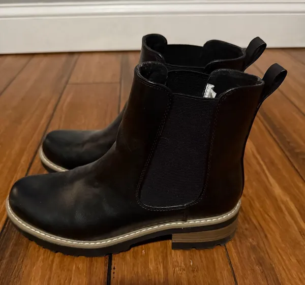 Universal Threads Black Boots - Image 2