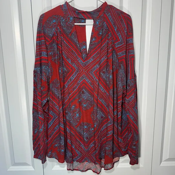 Free People Walking On A Dream Tunic Red Geometric Keyhole Large Western Boho - Image 2