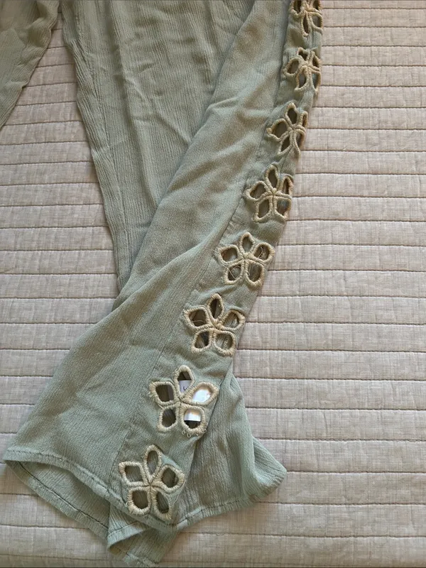 Anthropologie Salty lemon sea sage green pull on wide leg sheer beach boho pants L - Image 2