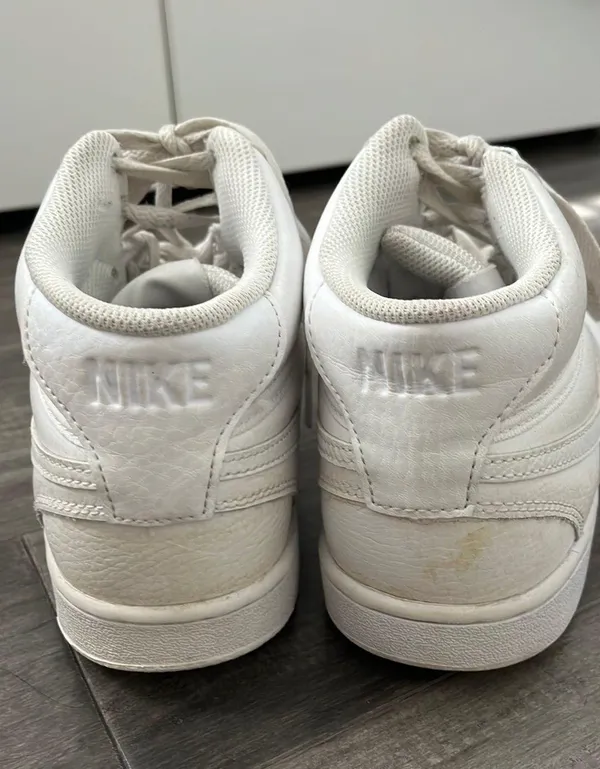 Nike Shoes - Image 2