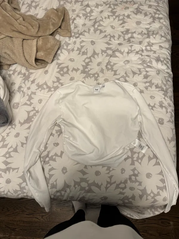 White Aritzia Top - Image 2