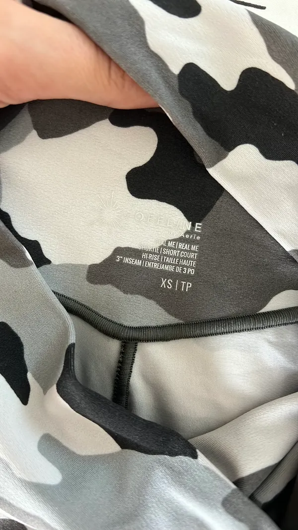 White camo Aerie Biker Shorts - Image 5