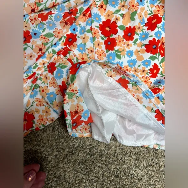 Willow & Root NWT floral romper size XL - Image 4