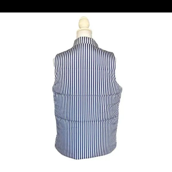 Free Assembly‎ oversized puffer vest size small - Image 8