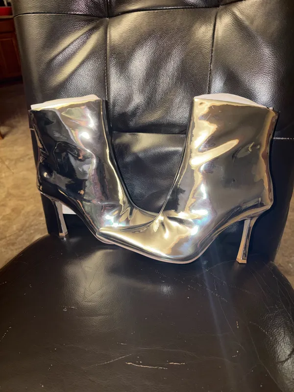 Boots Silver Size 8 - Image 4