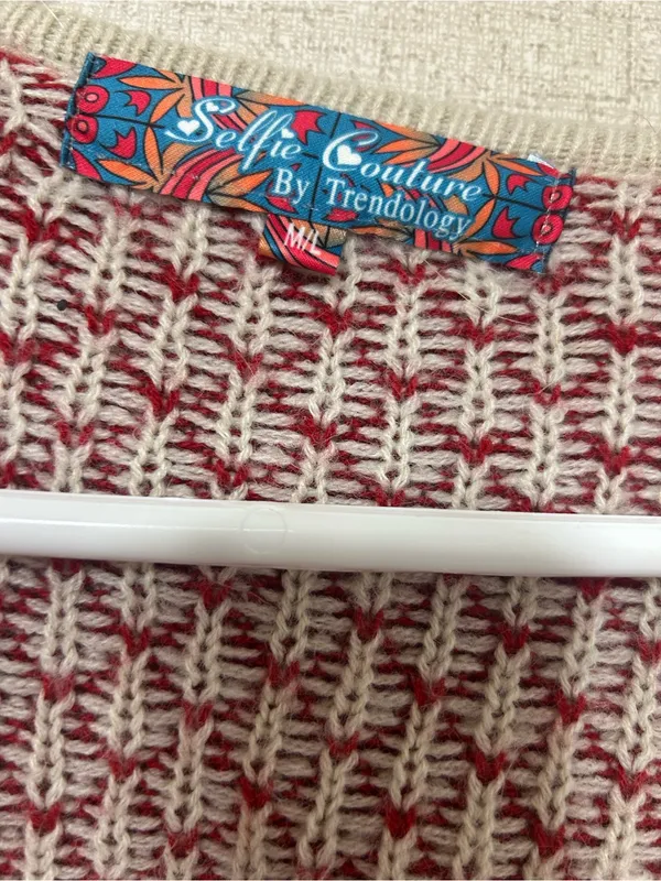 Women’s Open-Front Patterned Cardigan Sweater in Red and Cream - Image 2