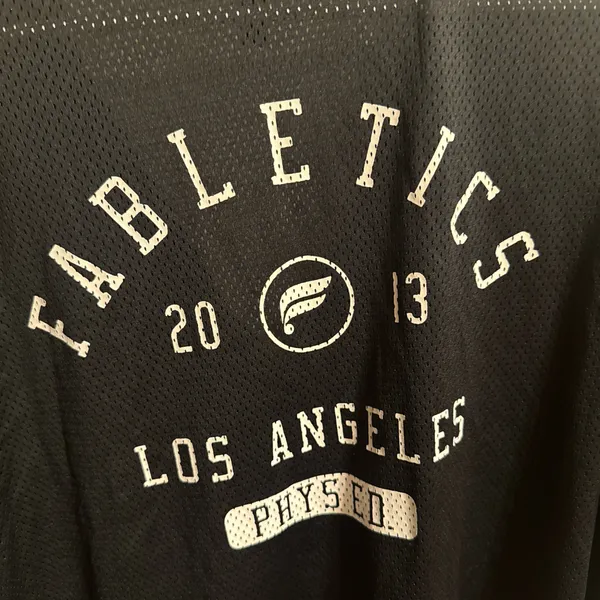 Fabletics Shirt Workout - Image 3