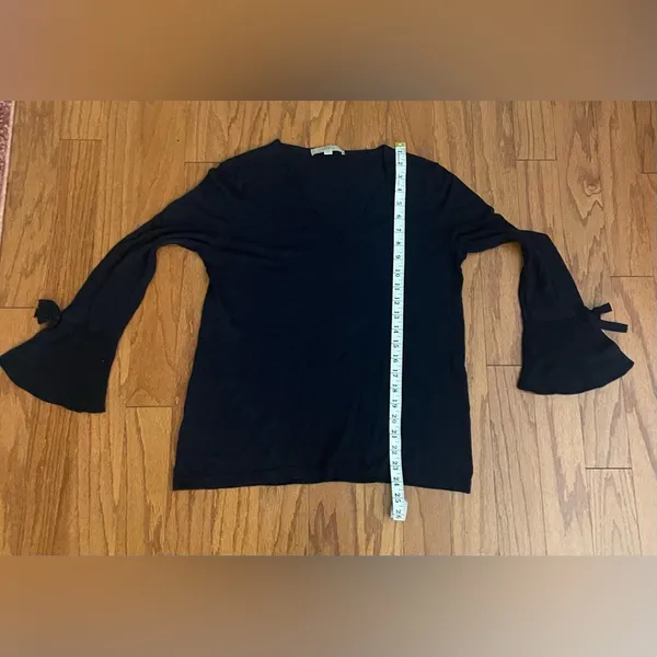 Loft - Navy blue long sleeve women’s sweater top Size M - Image 5