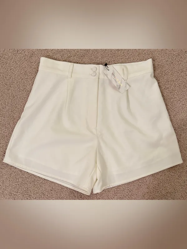 NWT Strut &‎ Bolt Ivory High Rise Tailored Dress Shorts Large - Image 2