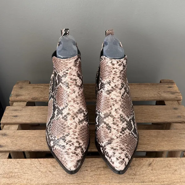 BLONDO Emelia Waterproof Chelsea Bootie In Brown Snake Print‎ Leather Size 8 B57 - Image 8