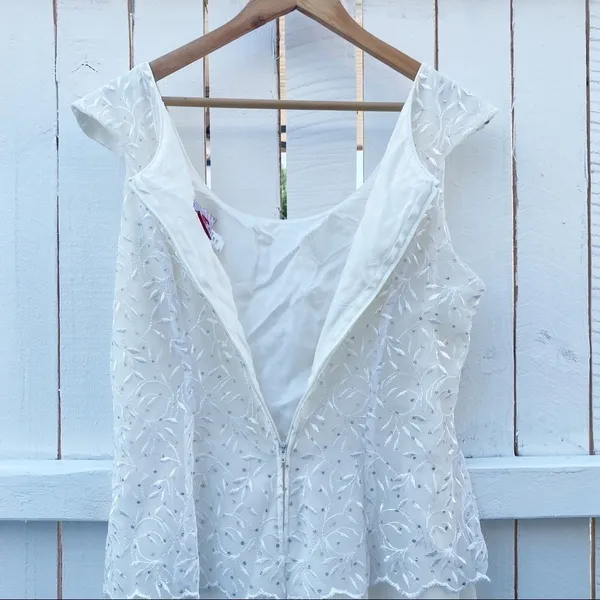Poly USA Maxi Dress Large‎ White Embroidered Sequin Cap Sleeve Formal Gown 2308 - Image 5