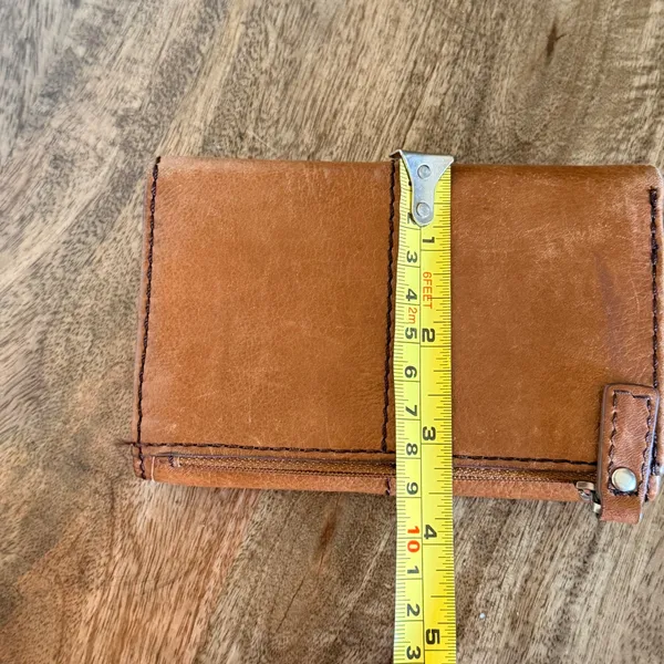 Vintage Fossil Cognac Brown Leather Trifold Wallet‎ Keyhole Snap Y2K Boho Rustic - Image 5