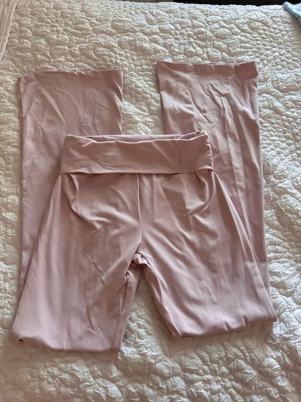 Light pink Flared Leggings - Image 2