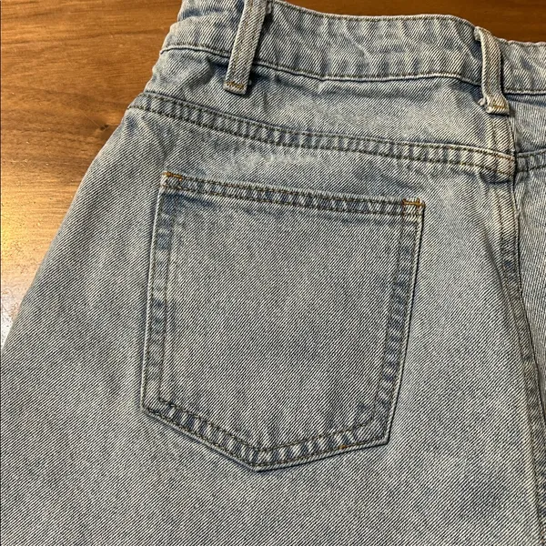 DISSH Light Blue Frayed Jean Shorts Size 12 - Image 11