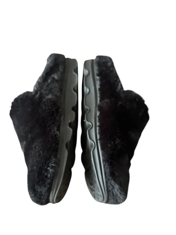 JAMBU Selma Black Faux Fur Mule Clog Slipper Lug Rugged Soles Shoes 7.5 - Image 4