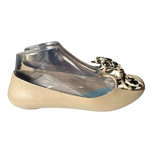 Oka-B Women's Tabbie Ballet Flats (Chai, 7) - Image 3