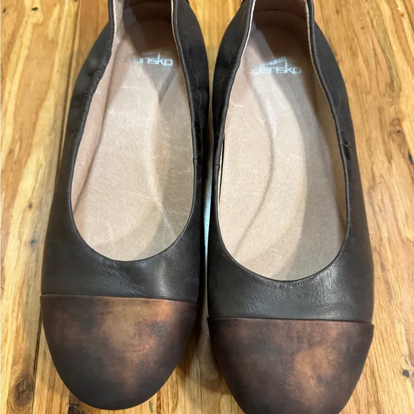 Dansko Women's Lisanne Chocolate Brown Leather Ballet Flats Size 37 Size‎ 7 - Image 2