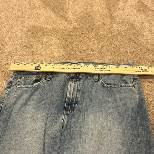 Old Navy women’s boot-cut low waist jeans size 12. - Image 3