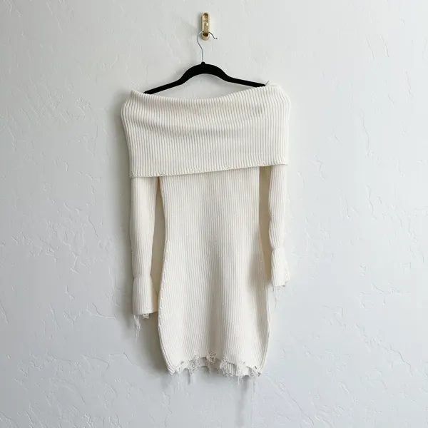 Ser.o.ya | Everleigh‎ Distressed Knit Off-Shoulder Mini Dress in Winter White - Image 4
