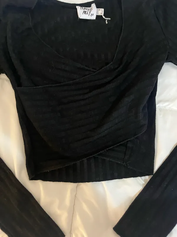 Princess Polly cropped shirt  - Image 2