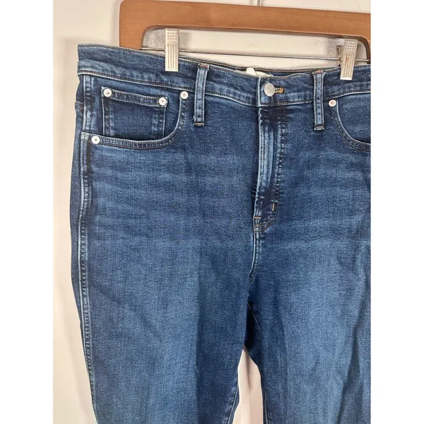 Madewell The Perfect Vintage Jean Women 31 Blue Classic Minimalist Tapered Denim - Image 3
