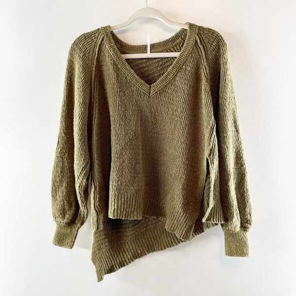 Free People West Coast Asymmetrical V Neck Long Sleeve Sweater Green XS - Image 2
