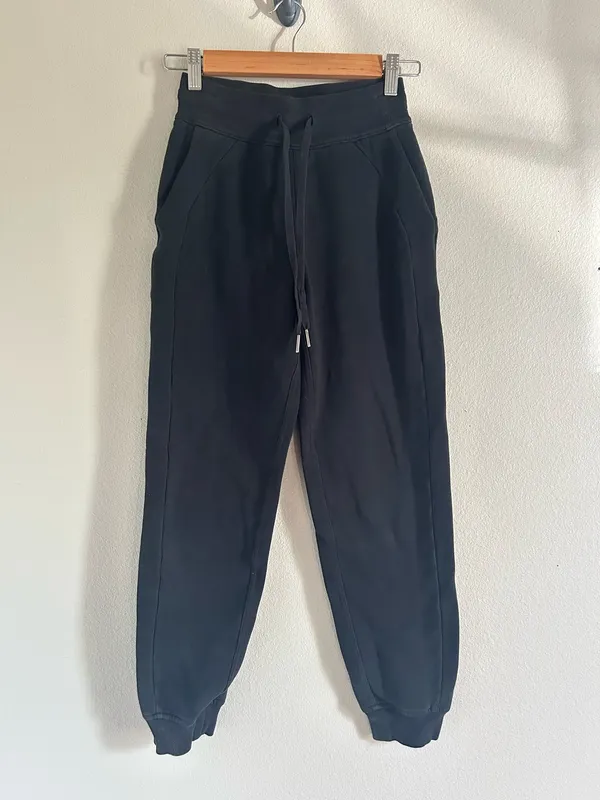 Lululemon Scuba High-Rise Jogger Black Cotton Fleece Sweatpants Size 0 W-27 - Image 2