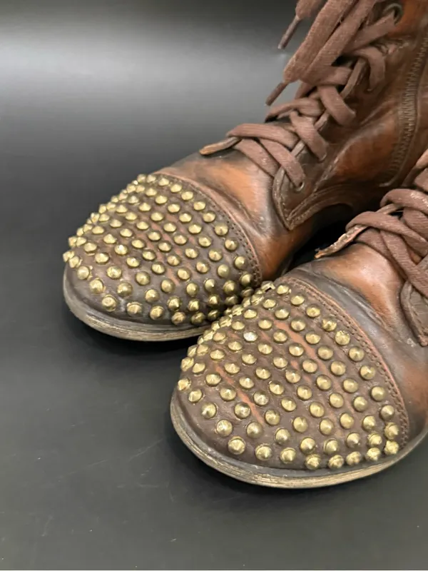 STEVE MADDEN “Tarnney” Distressed Brown Leather Studded Moto Boots Size 7.5M - Image 4
