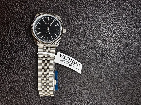 Invicta Somerset unisex 36mm watch - Image 3