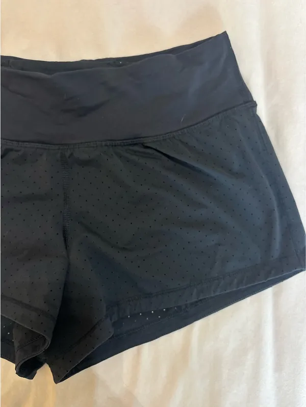 Lululemon 2.5" Shorts - Image 2