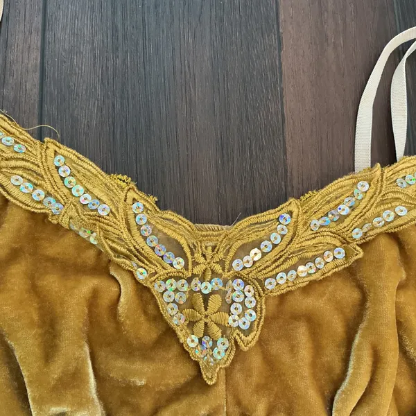 Unbranded Velvet Camisole Small Mustard Yellow Sequin Lace Trim Y2K Boho Top - Image 2