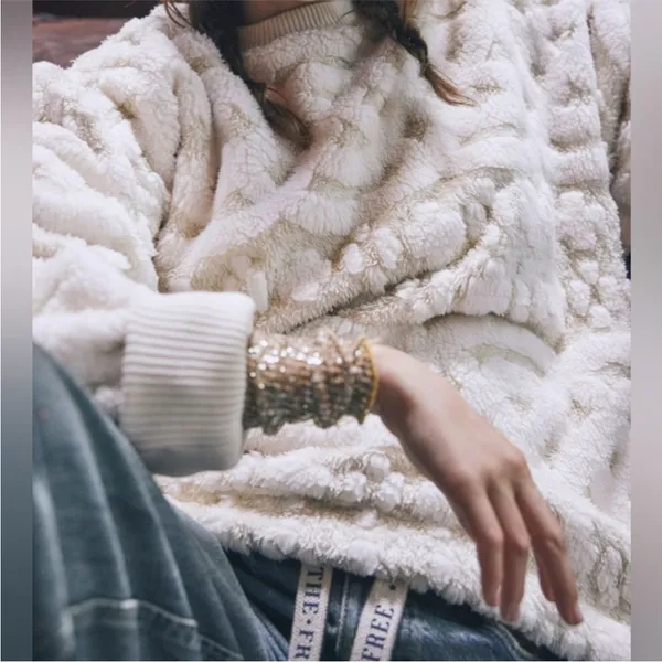 NWOT Free People Cable Knit Faux Fur Oversized Sweatshirt | Ivory Cream Sz Small - Image 4