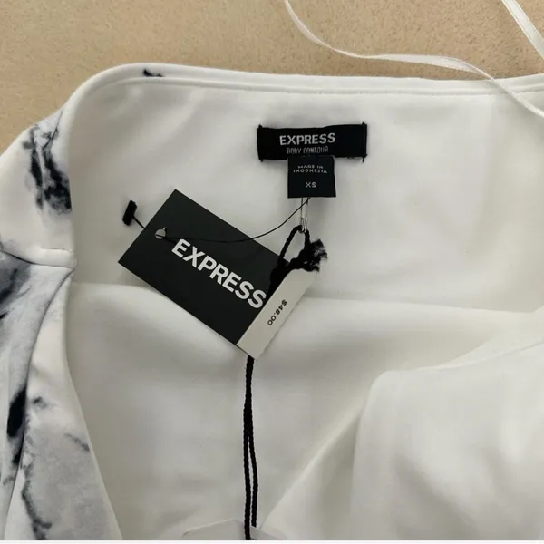 Express Marble-Print Halter Top - Image 4